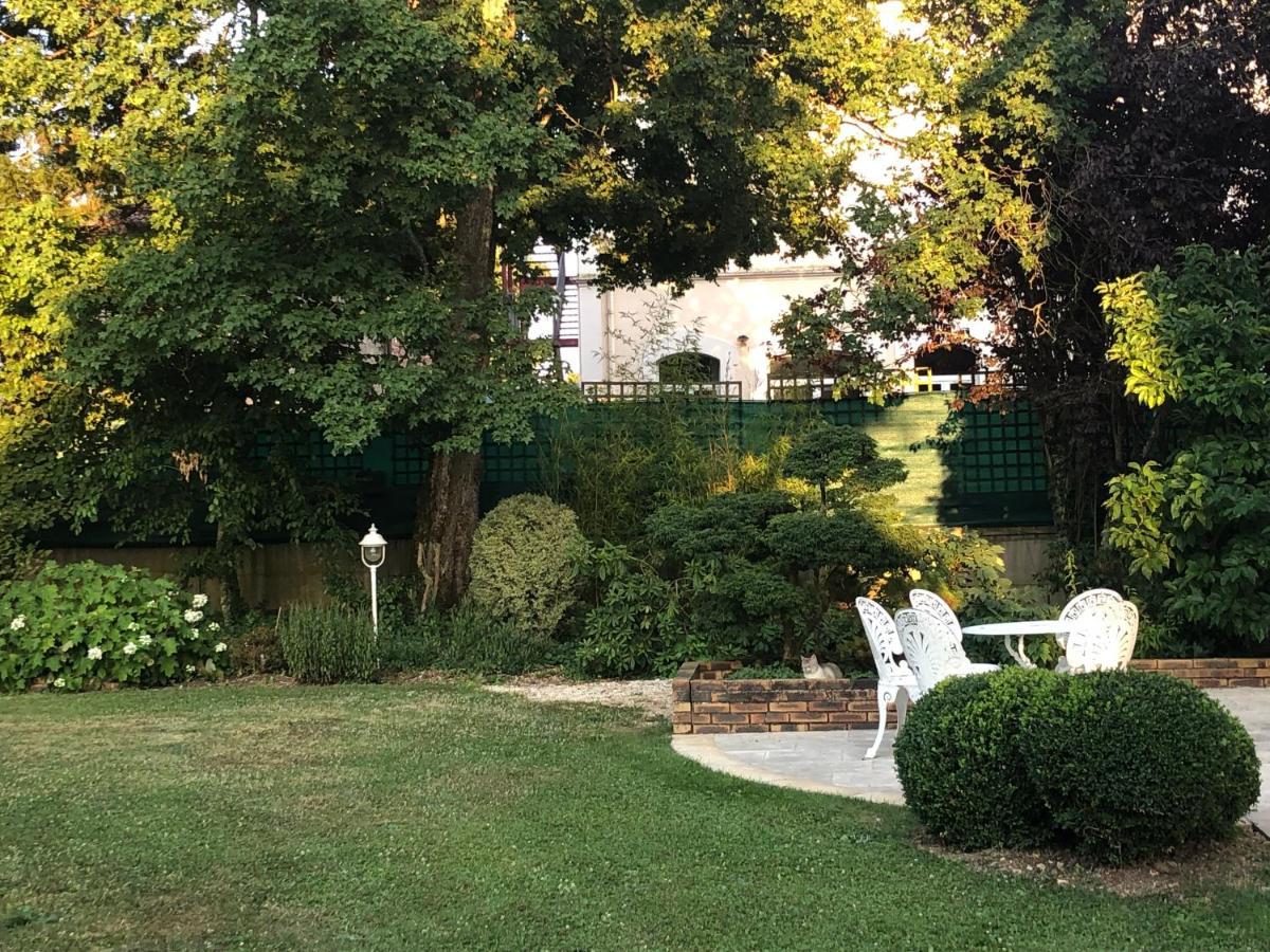 Le Jardin De Fresnes Bed & Breakfast Екстериор снимка