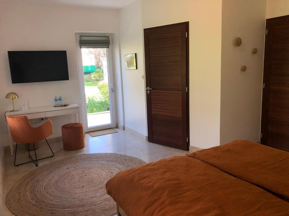 Le Jardin De Fresnes Bed & Breakfast Екстериор снимка